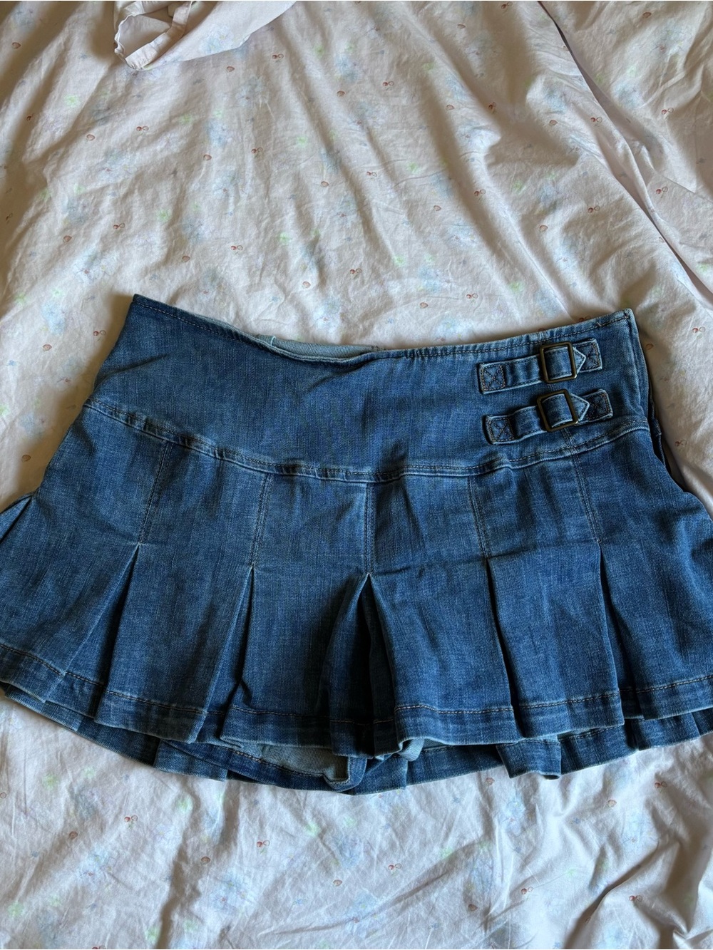 pleated mini skirt ♡